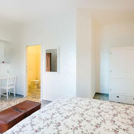 Vicoletto Dell'Aria Bed & Breakfast Вико Екуензе Екстериор снимка