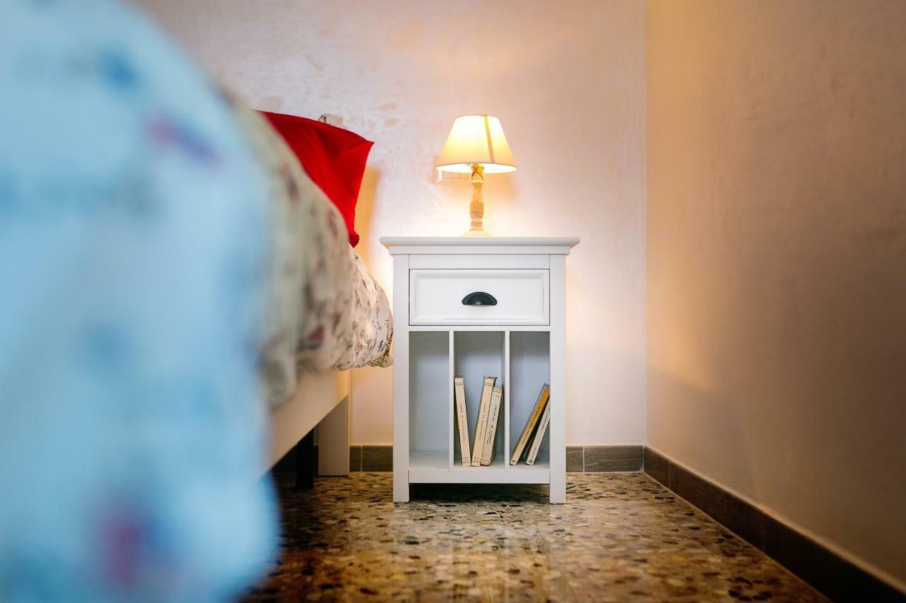 Vicoletto Dell'Aria Bed & Breakfast Вико Екуензе Екстериор снимка