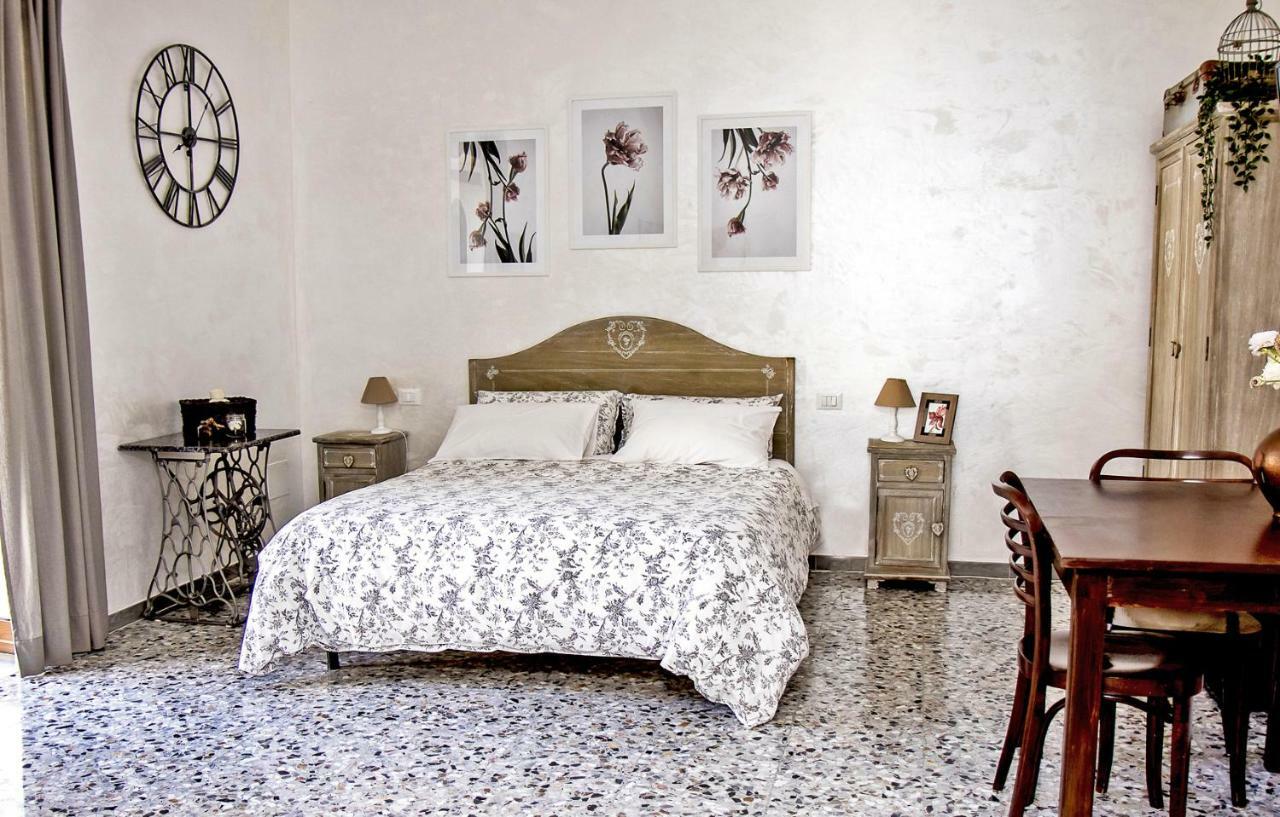 Vicoletto Dell'Aria Bed & Breakfast Вико Екуензе Екстериор снимка